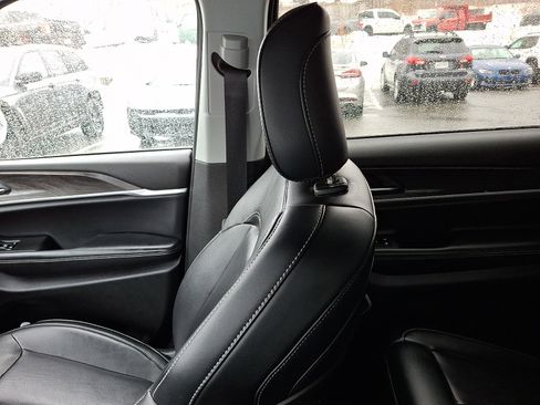 Used 2021 Jeep Grand Cherokee L Limited image 17