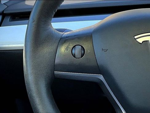 Used 2021 Tesla Model 3 Long Range image 11