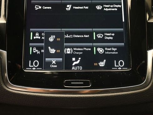 Used 2022 Volvo XC90 T8 Inscription Expression w/ Advanced Package image 21