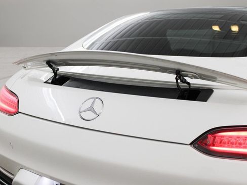 Used 2017 Mercedes-Benz AMG GT Coupe image 27