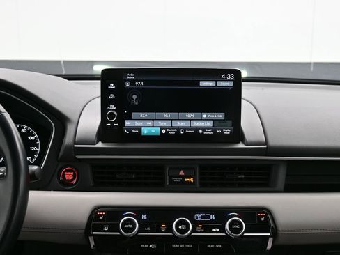 Certified 2023 Honda Pilot EX-L image 47