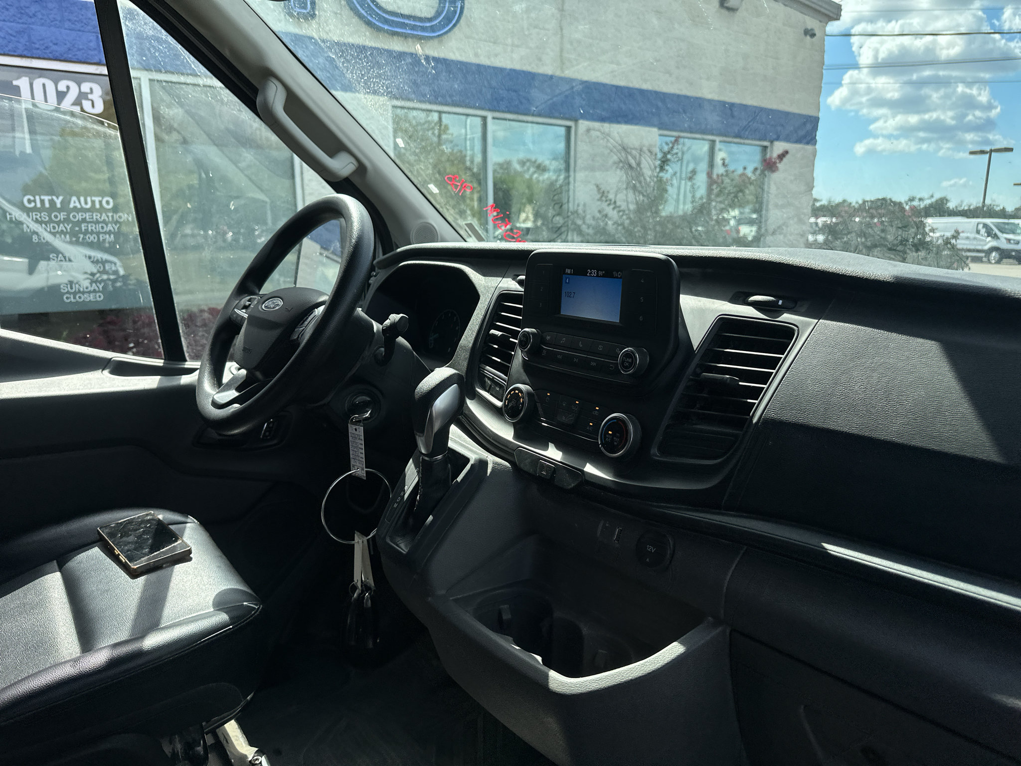 Used 2025 Ford Transit 250 148 Medium Roof RWD image 11