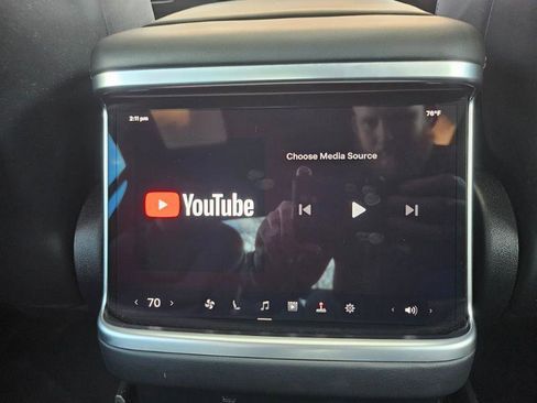 Used 2024 Tesla Model X image 68