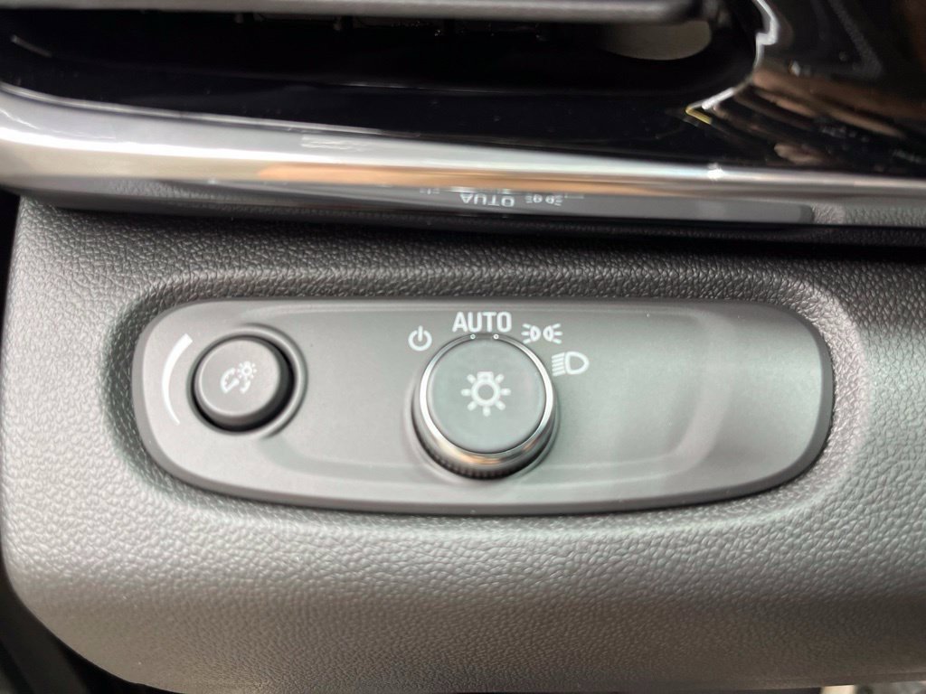 New 2026 Buick Envista Sport Touring w/ Convenience I Package FWD image 10