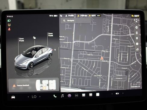 Used 2022 Tesla Model 3 image 22