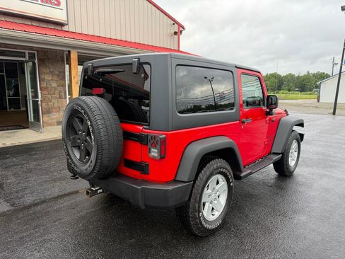 Used 2015 Jeep Wrangler Sport w/ Quick Order Package 23S AWD/4WD image 4