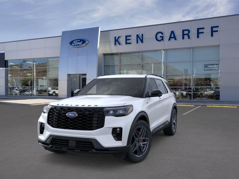 New 2026 Ford Explorer ST-Line w/ ST-Line Street Pack AWD/4WD image 2