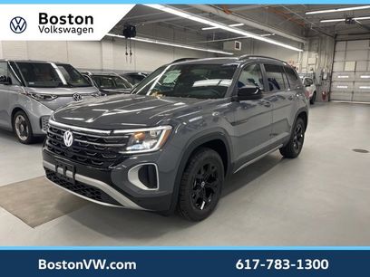 New 2026 Volkswagen Atlas Peak Edition