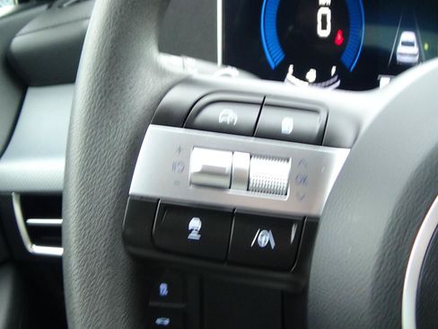 Used 2025 Hyundai Sonata SEL FWD image 20