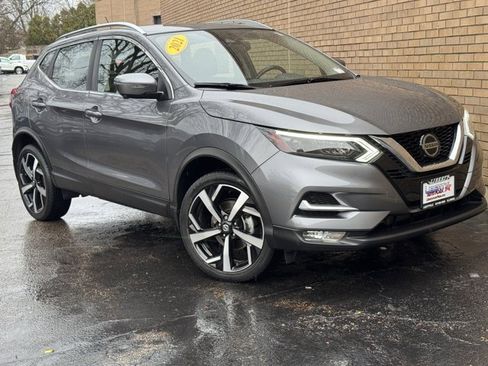 Used 2022 Nissan Rogue Sport SL w/ Premium Package image 37