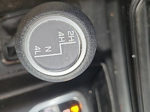 Used 2021 Jeep Gladiator Sport image 16