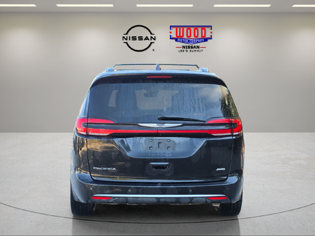 Used 2021 Chrysler Pacifica Pinnacle AWD/4WD image 3