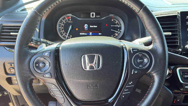 Used 2023 Honda Ridgeline Black Edition image 14