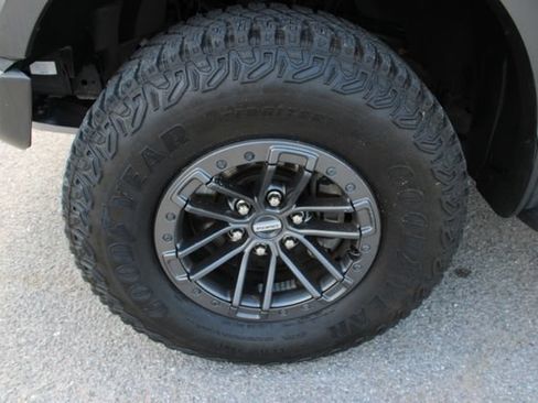 Used 2020 Ford F150 Raptor w/ Equipment Group 802A Luxury AWD/4WD image 10