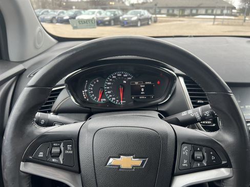 Used 2017 Chevrolet Trax LT w/ Driver Confidence Package image 19