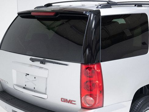 Used 2013 GMC Yukon SLE image 13