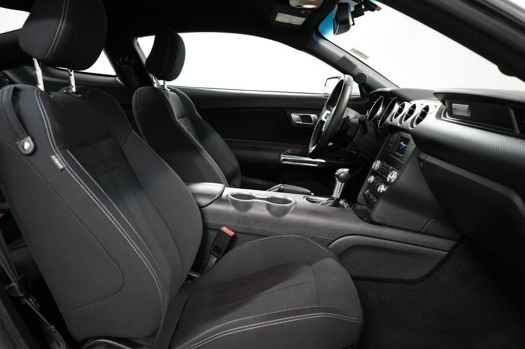 Used 2019 Ford Mustang Coupe RWD image 21