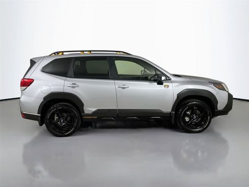Used 2025 Subaru Forester Wilderness w/ Wilderness Package AWD/4WD image 18