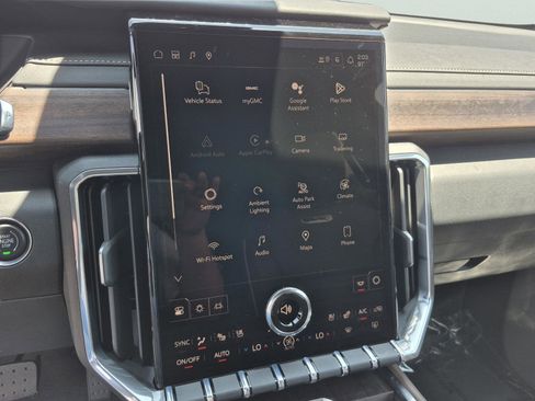 New 2026 GMC Acadia Denali Ultimate FWD image 28