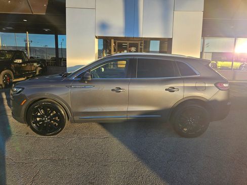 Used 2021 Lincoln Nautilus Reserve w/ Monochromatic Package image 3