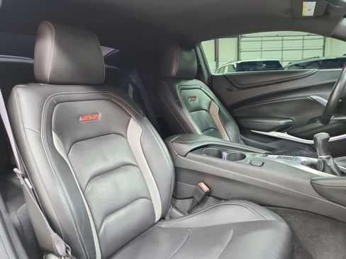 Used 2016 Chevrolet Camaro SS RWD image 35