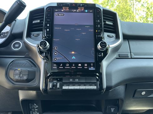New 2026 RAM 3500 Big Horn AWD/4WD image 10