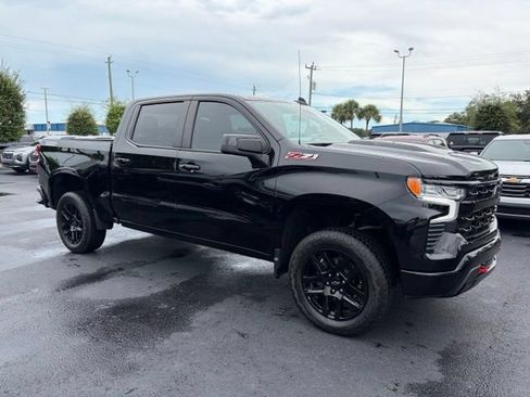 Used 2025 Chevrolet Silverado 1500 LT Trail Boss w/ Protection Package AWD/4WD image 1