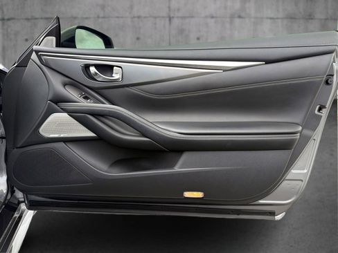 Used 2017 INFINITI Q60 3.0t w/ Premium Plus Package 3.0T image 20