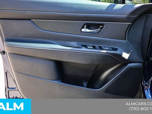 Used 2025 Nissan Murano SV FWD image 36