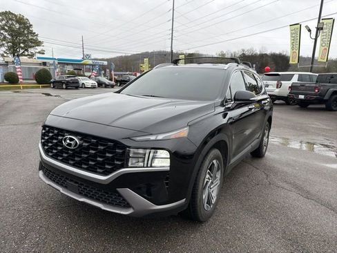 Used 2023 Hyundai Santa Fe SEL image 3