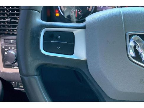 Used 2011 RAM 4500 4x4 Crew Cab w/ ST Decor Group image 19