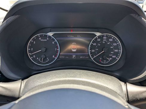 Used 2025 Nissan Sentra SV FWD image 25
