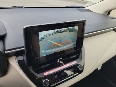 Used 2026 Toyota Corolla LE FWD image 29