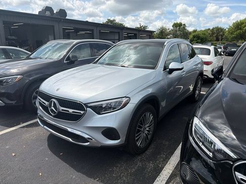 Certified 2026 Mercedes-Benz GLC 300 image 5
