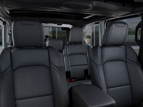 New 2026 Jeep Wrangler Unlimited Sahara AWD/4WD image 27