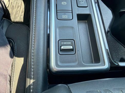 Used 2022 Nissan Pathfinder SL w/ SL Premium Package FWD image 66