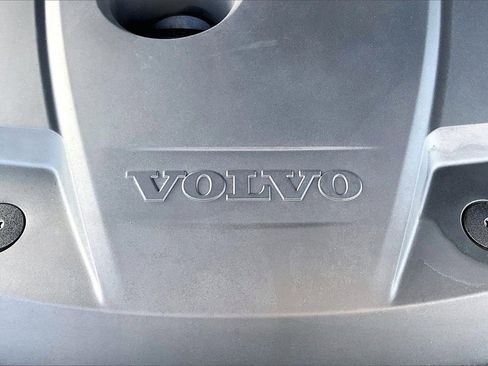 Used 2020 Volvo XC90 T5 Momentum w/ Protection Package image 34