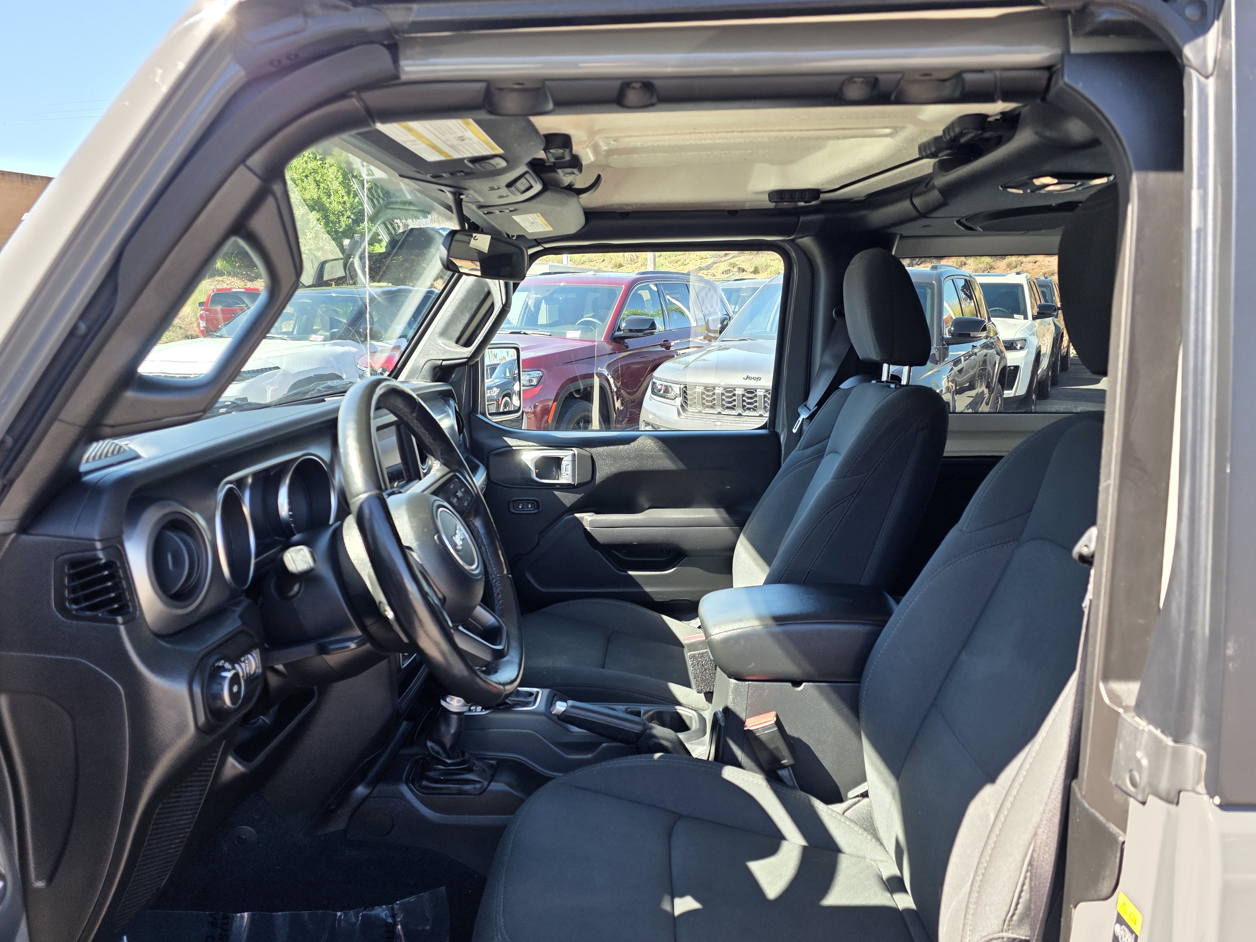 Used 2022 Jeep Wrangler Sport AWD/4WD image 11