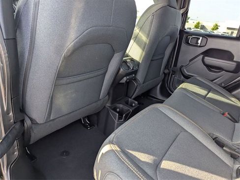 New 2025 Jeep Gladiator Sport image 27