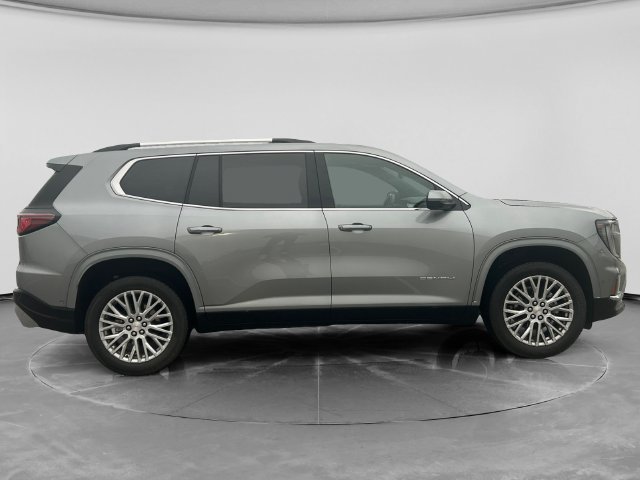 Used 2026 GMC Acadia Denali w/ Super Cruise Package AWD/4WD image 2