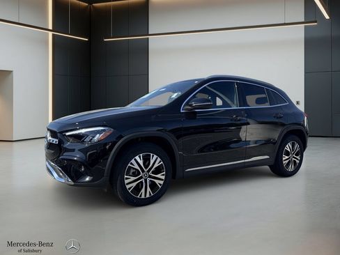 New 2026 Mercedes-Benz GLA 250 4MATIC image 1