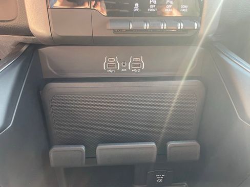 New 2025 RAM 1500 Big Horn image 16