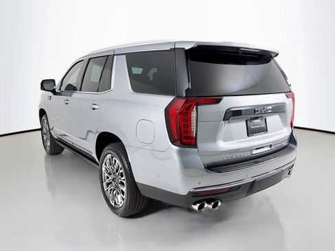 Used 2024 GMC Yukon Denali Ultimate AWD/4WD image 3