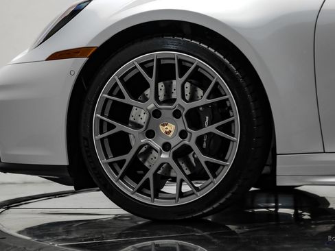 Used 2025 Porsche 911 Carrera RWD image 97