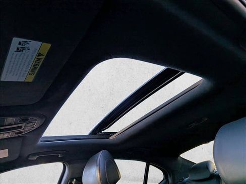 Used 2019 Genesis G70 2.0T Advanced w/ Sport Package image 13