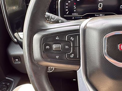 Used 2025 GMC Sierra 1500 SLT AWD/4WD image 18