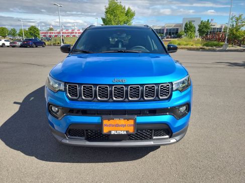 New 2025 Jeep Compass Limited w/ Sun & Sound Group image 14