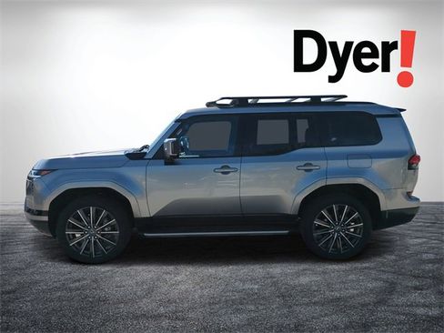 Used 2024 Lexus GX 550 image 7