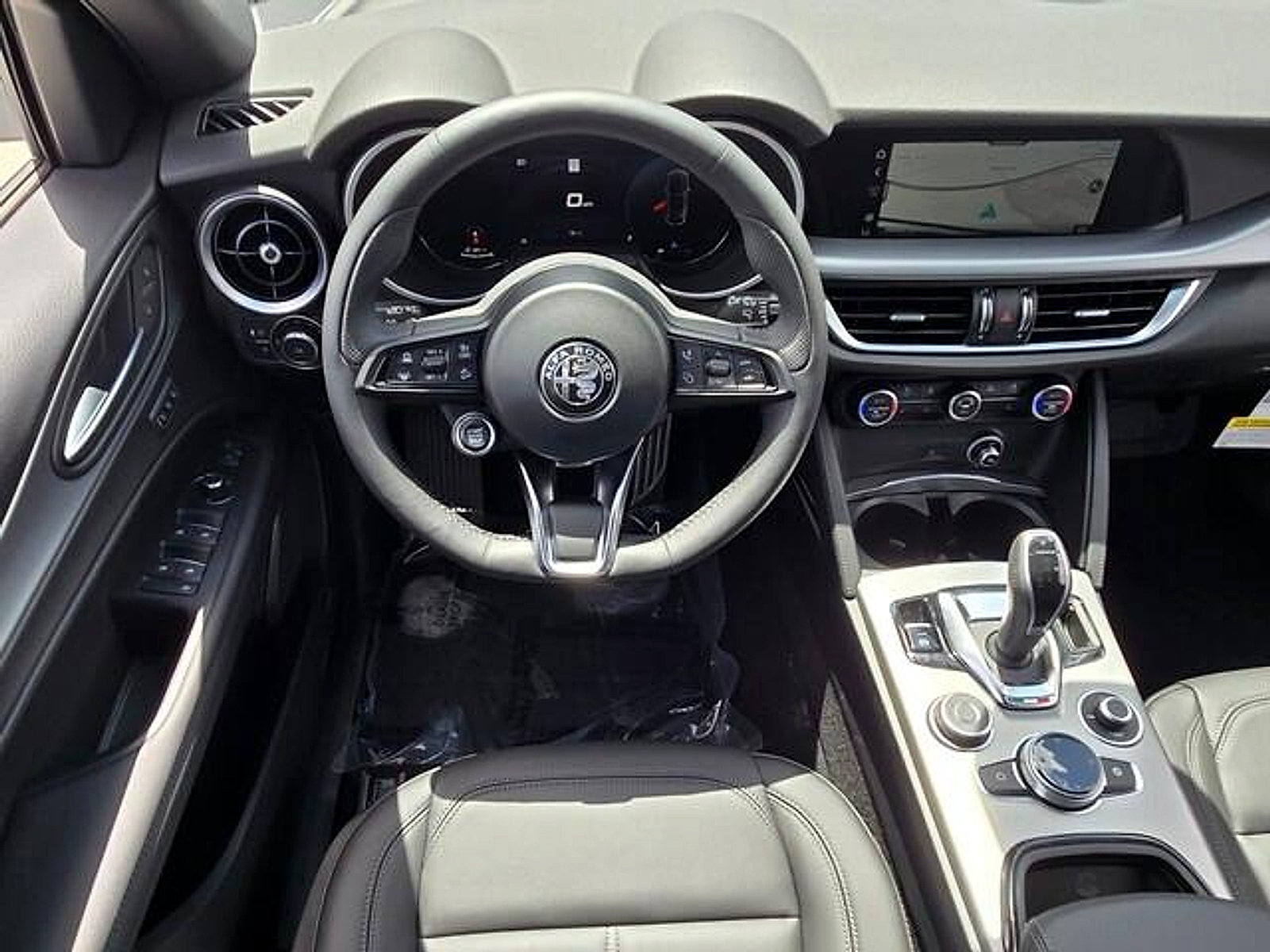 New 2026 Alfa Romeo Stelvio Sprint w/ Convenience Package AWD/4WD image 7