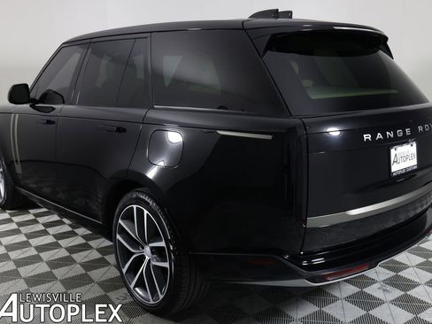 Used 2025 Land Rover Range Rover SE AWD/4WD image 7